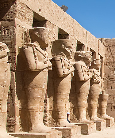 Luxor-03
